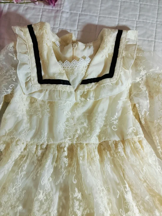 & Other Stories Cream Lace Long-Sleeve Girls Dress with Black Trim - Picture 6 of 6